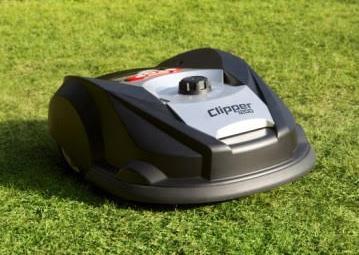 Bild på den gråa robotgräsklipparen Clipper1200. 